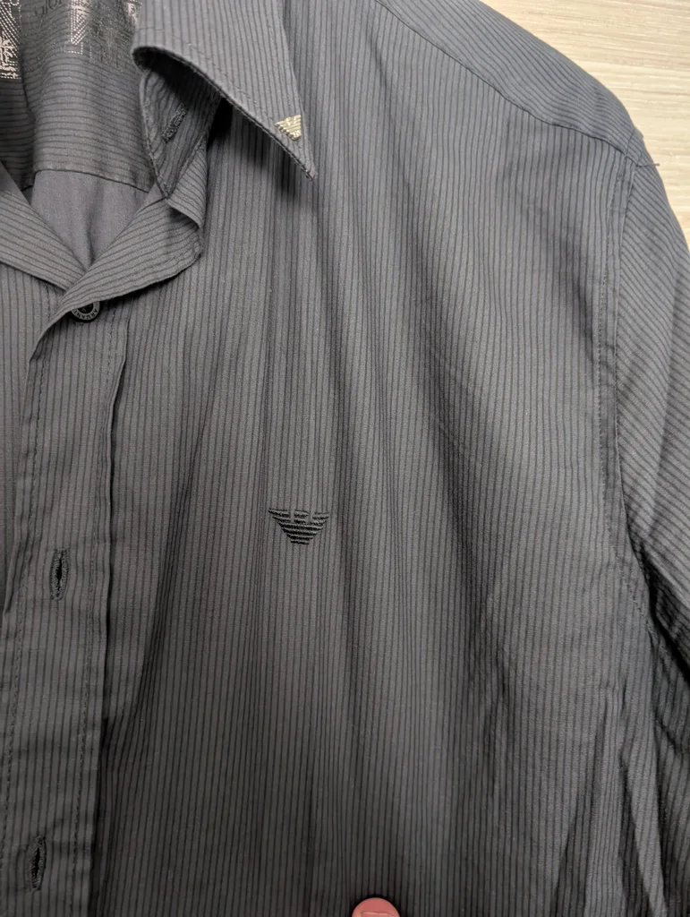 Camisa de hombre Giorgio Armani, talla M, elástica, en muy buen estado – photo 3